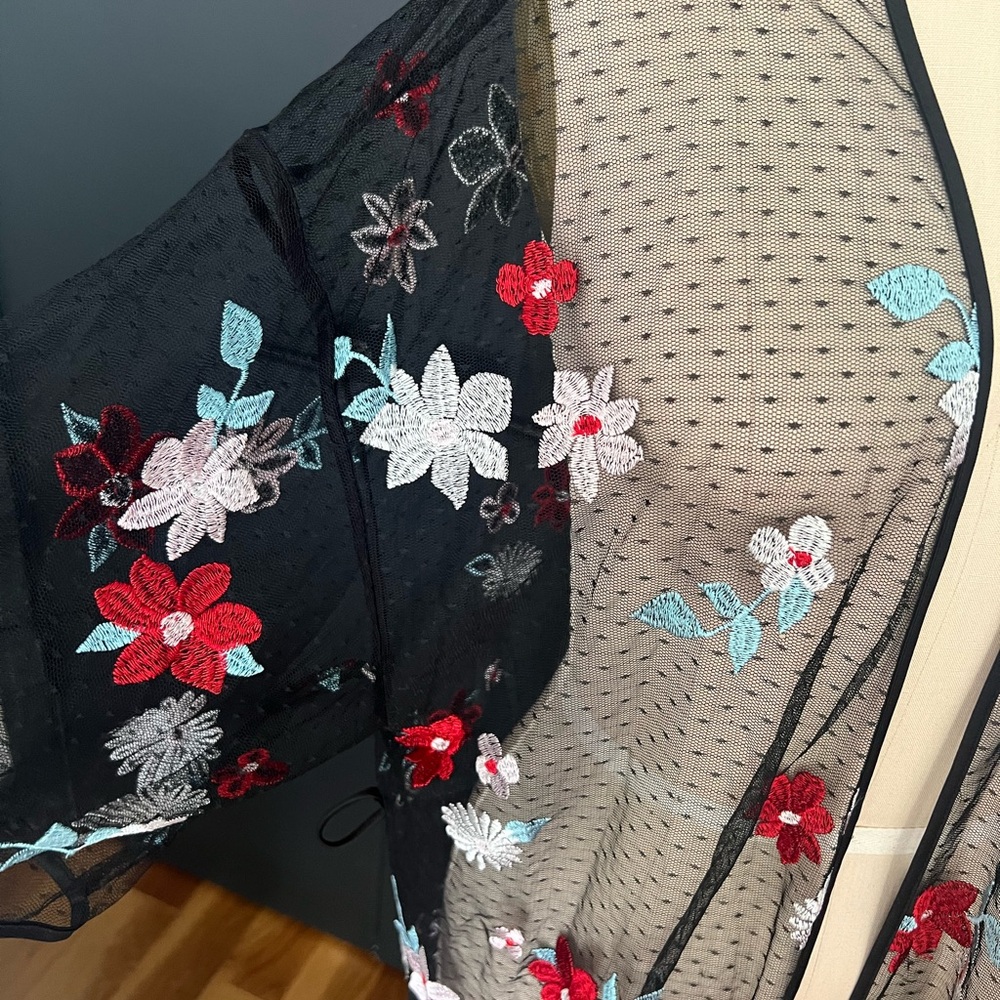 Rya Collection Lace Robe/Coverup - Picture 3 of 6